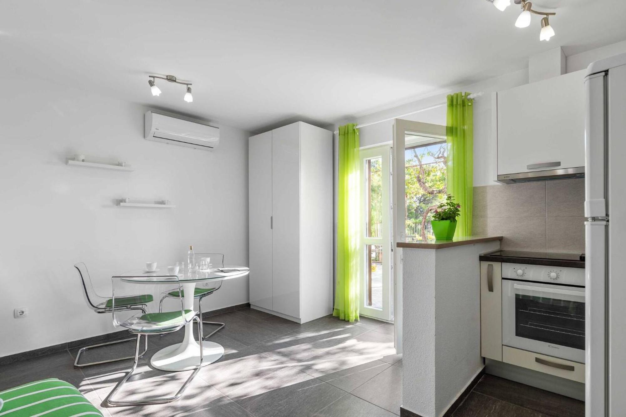 Studio Apartment Sekula シベニク エクステリア 写真